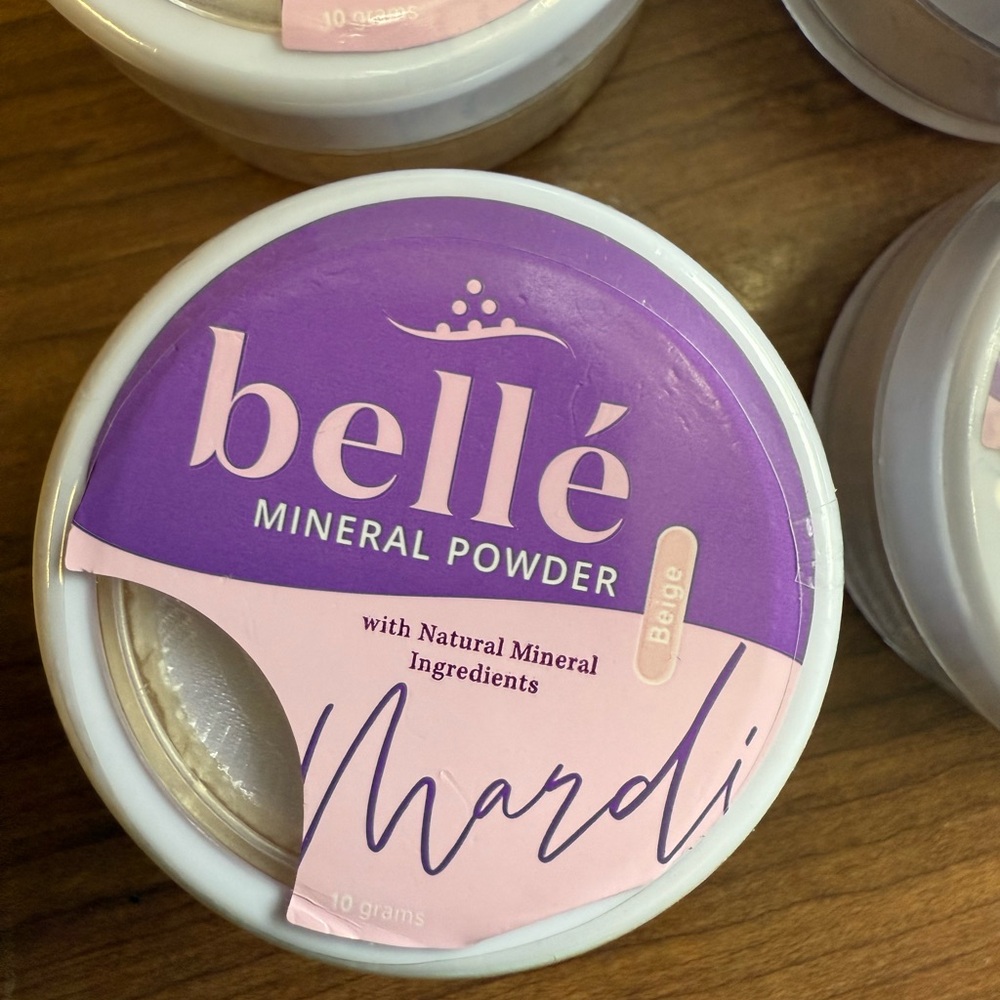 Belle Mineral Powder Set - Picture 2 of 16